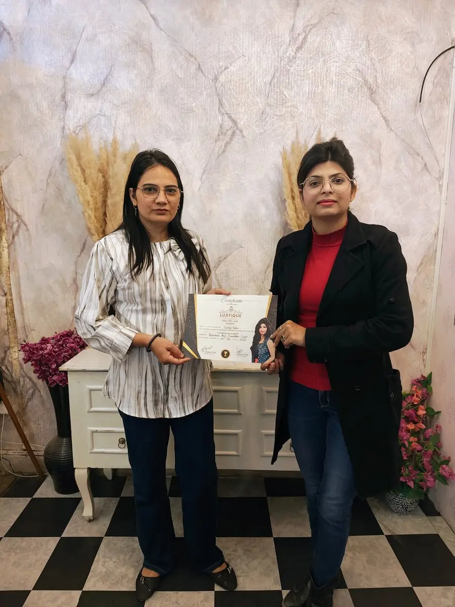 Suman — Luxtique Diploma in Nails graduate from Jhunjhunu